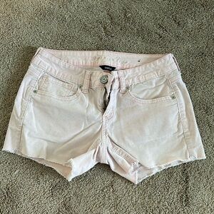 Light pink women’s corduroy short American Eagle size 2.
